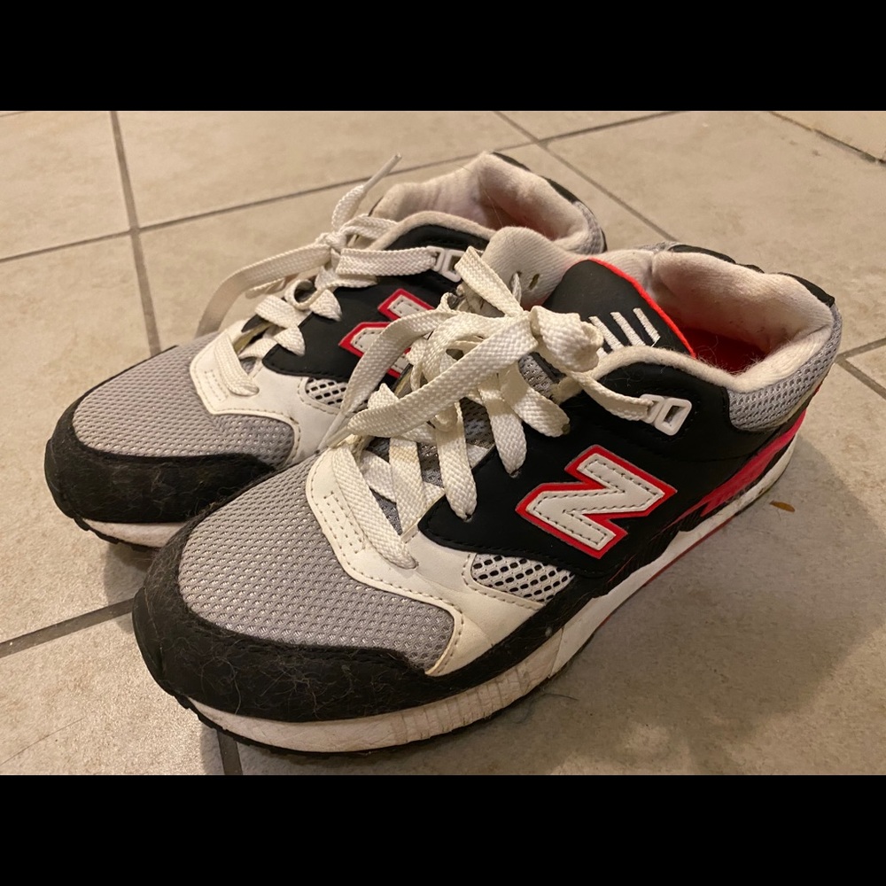 New Balance 530 Pink and Black